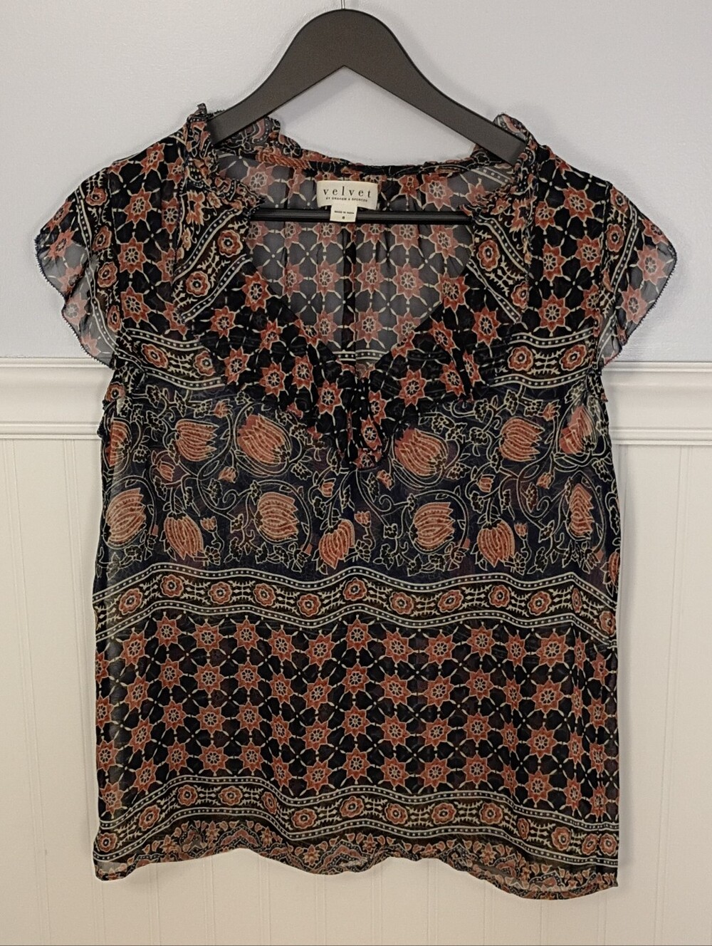 Velvet by Graham & Spencer Boho Semi-Sheer Flutter Sleeve Top Blouse Size Small